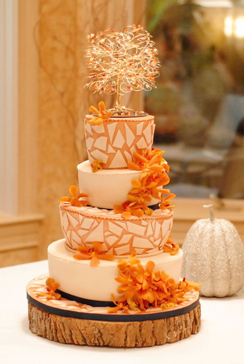 Creative Fall Wedding Cake Ideas