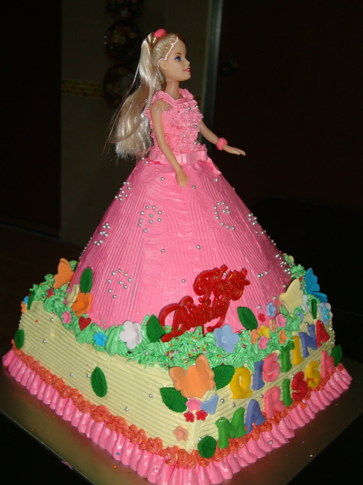 How to make a Barbie Cake - Its easier than you think 