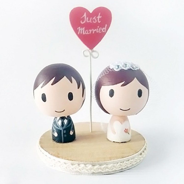 Cartoon Wedding Cake Topper Ideas Picture in Wedding Cake