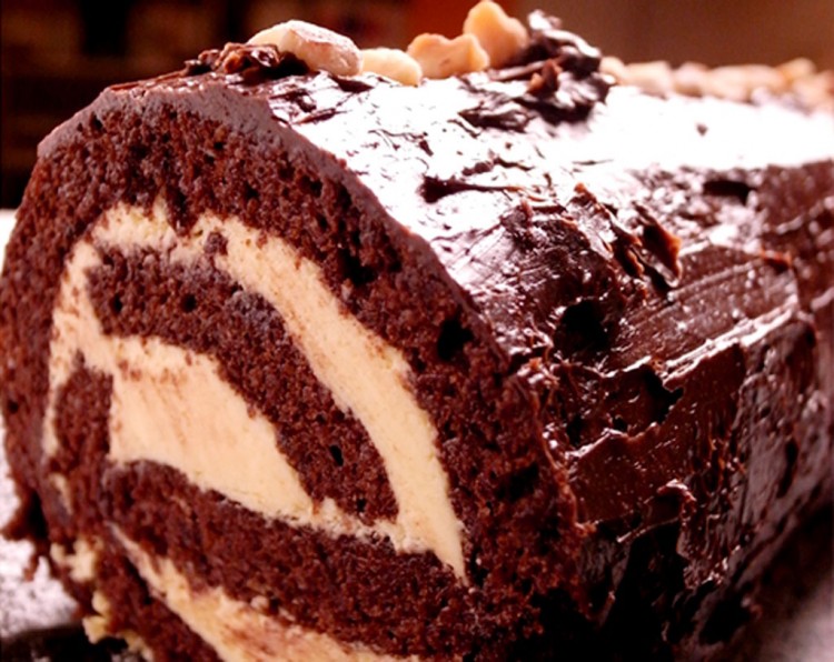 Chocolate Cake Recipe Christmas Chocolate Yule Log Picture in Chocolate Cake