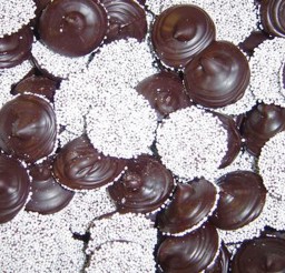 1024x717px Dark Chocolate Nonpareils Picture in Chocolate Cake