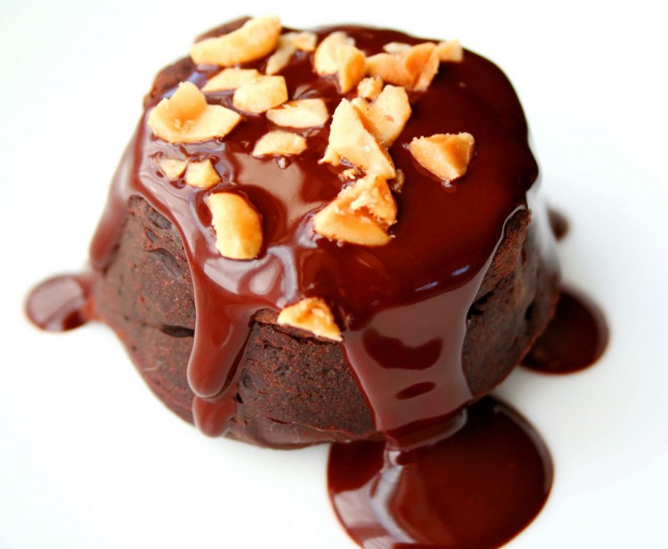 Flourless Chocolate Cakes With Chocolate Peanut Butter Picture in Chocolate Cake