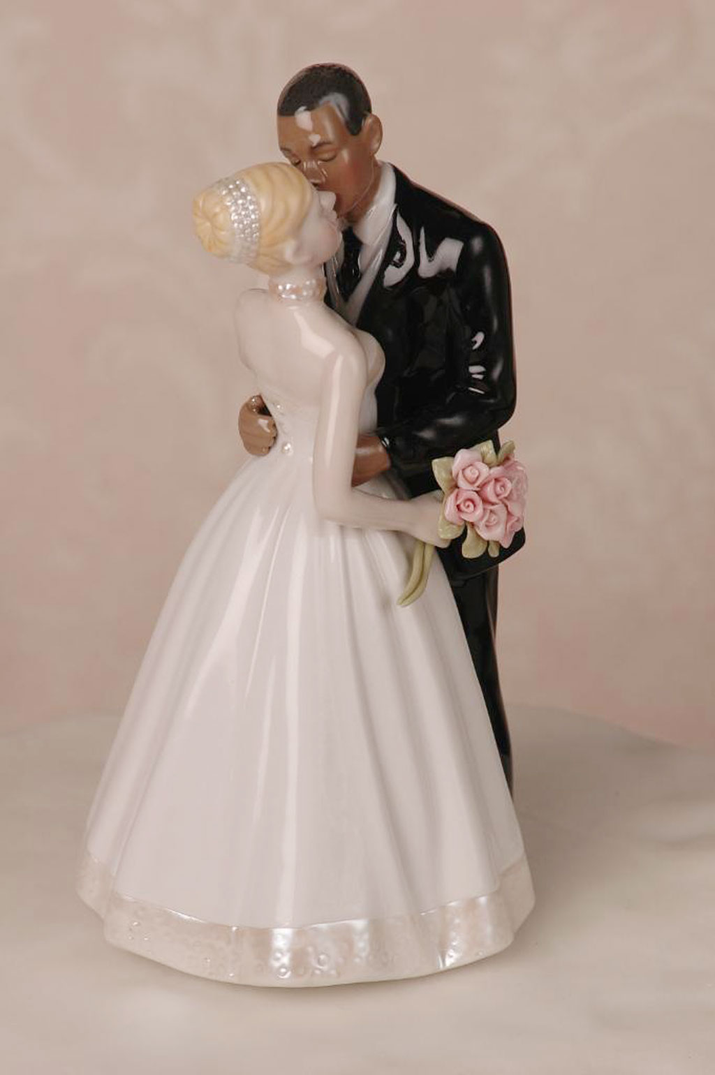 Interracial Couple Wedding Cake Topper : Cake Ideas by Prayface.net