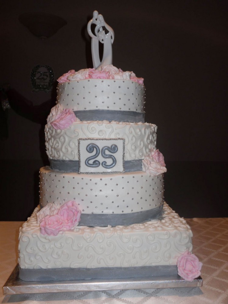 Pink Silver 25th Wedding Anniversary Cake Picture in Wedding Cake