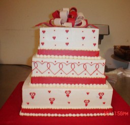1024x768px Square Valentines Wedding Cake Picture in Wedding Cake