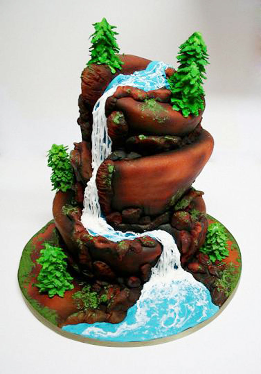 Гора желе. Торт остров Виллафранка. Торт водопад. Торт в виде водопада. Торт в виде острова.