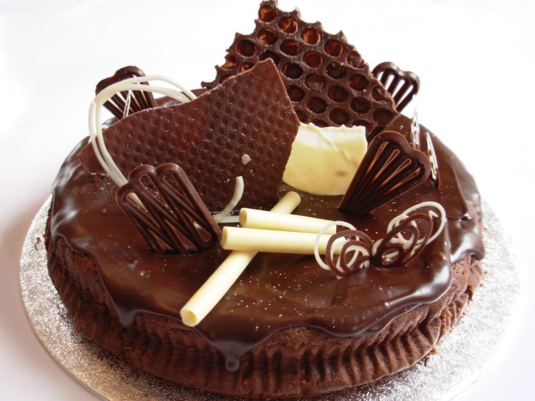 Chokolate Picture in Chocolate Cake