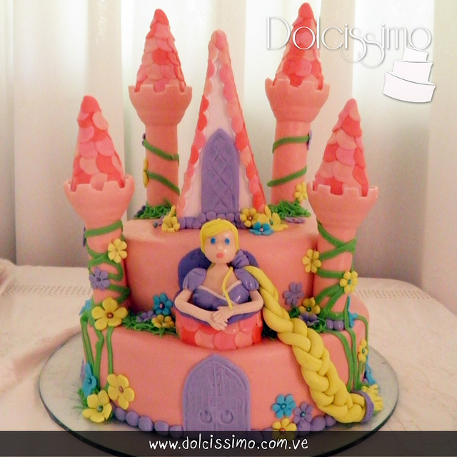 Rapunzel Castle Cake Picture in Cake Decor