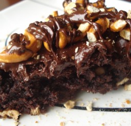 640x480px Chocolate Covered Pretzles Picture in Chocolate Cake