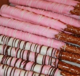 427x539px Pink Covered Pretzels Picture in Chocolate Cake