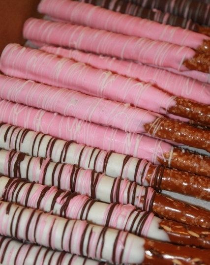 Pink Covered Pretzels Picture in Chocolate Cake